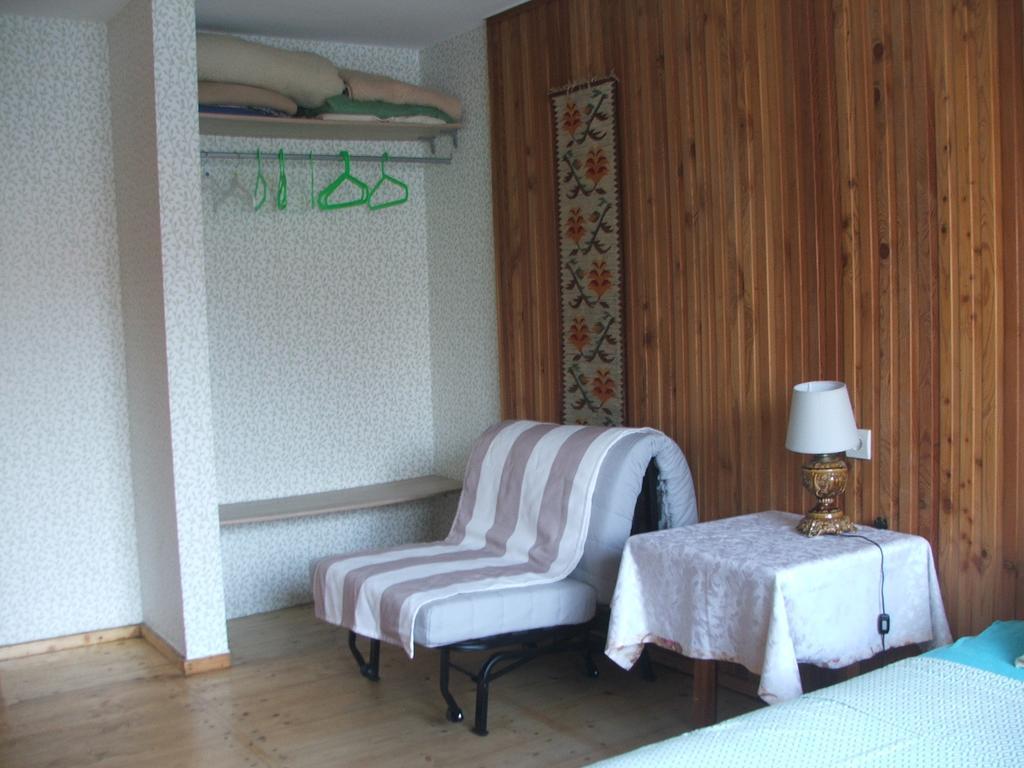 Uroczy Domek Z Ogrodem I Tarasem Myslenice Ngoại thất bức ảnh